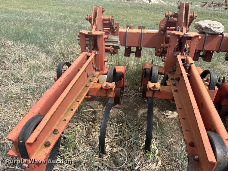 image for item EW4759 Krause field cultivator