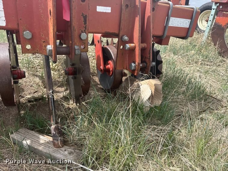 image for item EW4759 Krause field cultivator