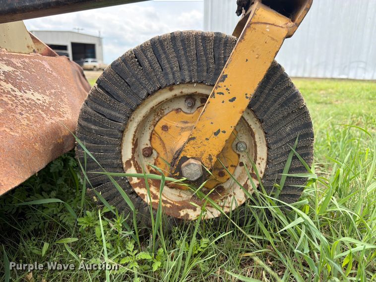 image for item EW4792 Land Pride rotary mower