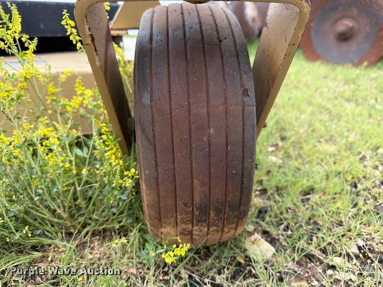 image for item EW4793 Land Pride FDR3590 finish mower
