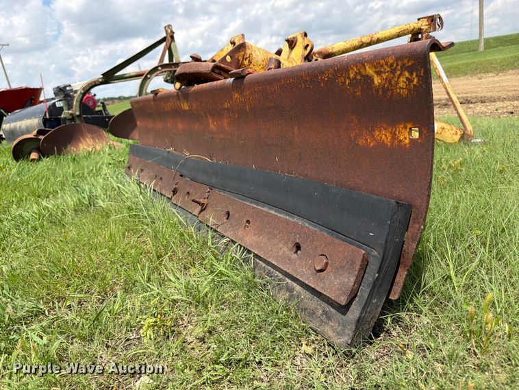 image for item EW4796 Ford blade