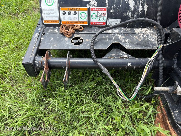 image for item EW4798 Berc 700516-2 skid steer broom