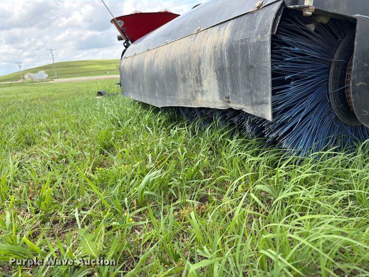 image for item EW4798 Berc 700516-2 skid steer broom