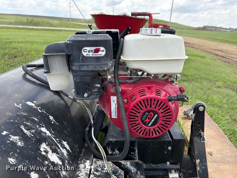 image for item EW4798 Berc 700516-2 skid steer broom