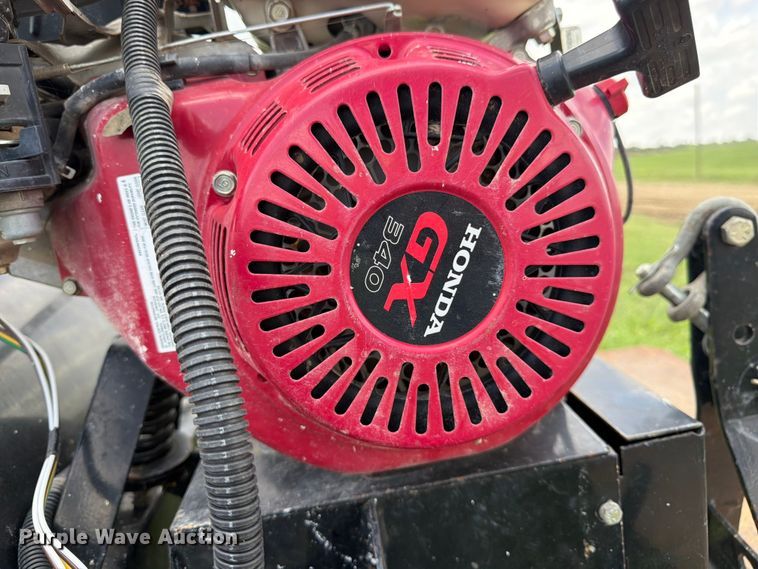 image for item EW4798 Berc 700516-2 skid steer broom