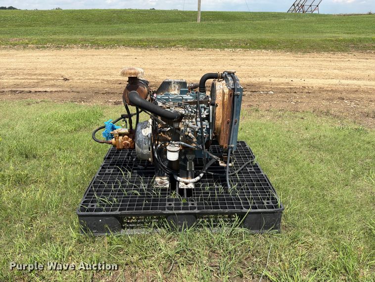 image for item EW4800 Kubota D905-E engine