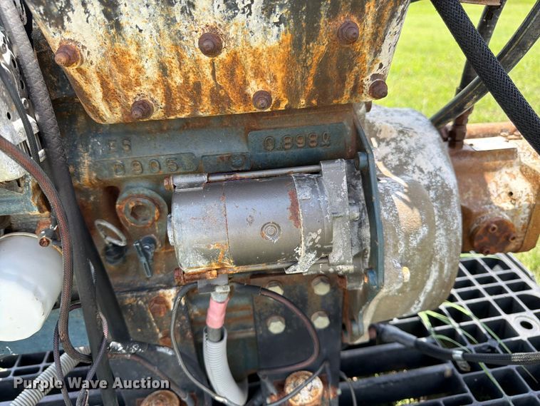 image for item EW4800 Kubota D905-E engine