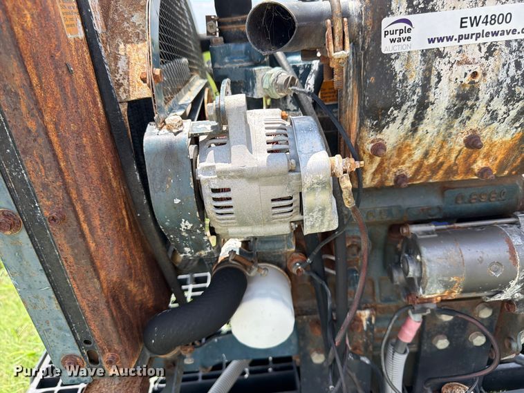 image for item EW4800 Kubota D905-E engine