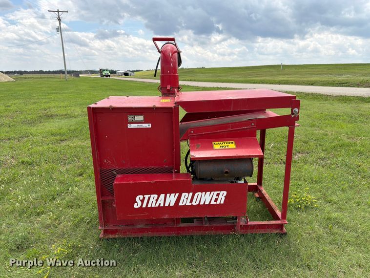 image for item EW4801 Tailgate Mulcher straw blower