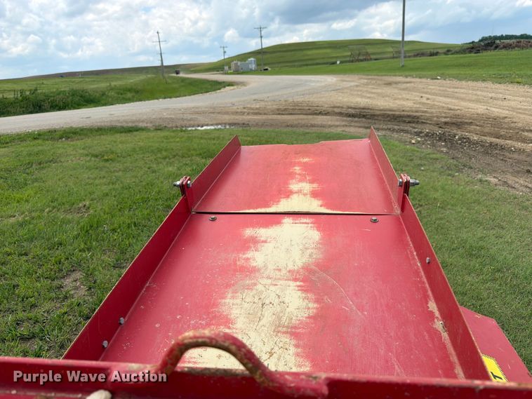 image for item EW4801 Tailgate Mulcher straw blower