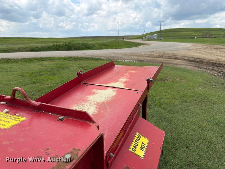 image for item EW4801 Tailgate Mulcher straw blower