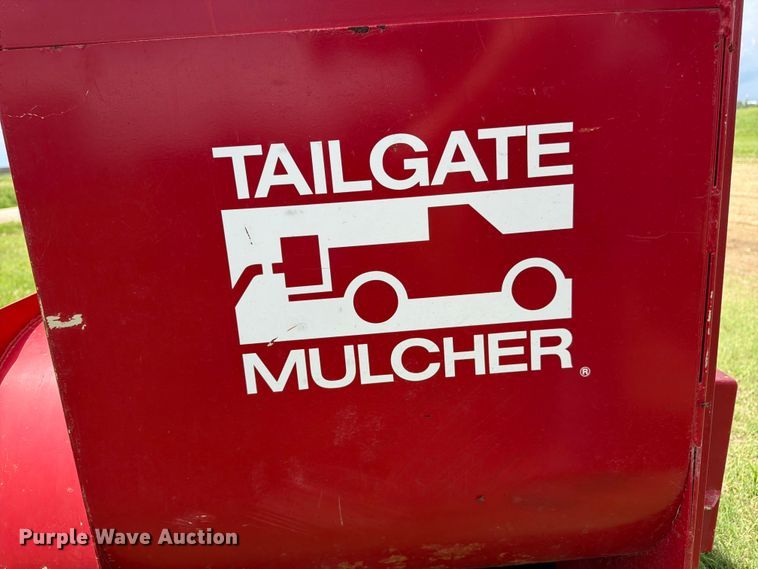 image for item EW4801 Tailgate Mulcher straw blower