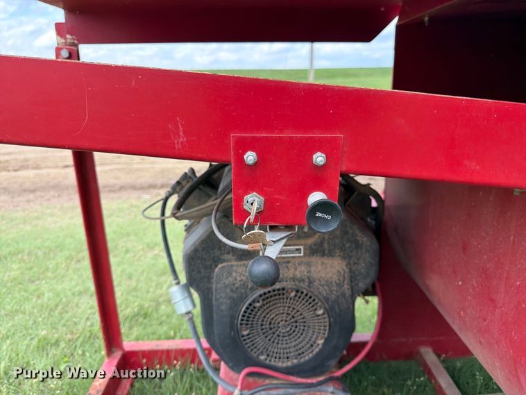 image for item EW4801 Tailgate Mulcher straw blower