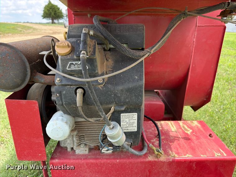 image for item EW4801 Tailgate Mulcher straw blower