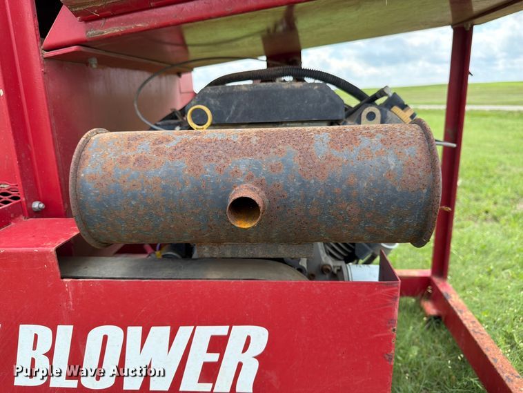 image for item EW4801 Tailgate Mulcher straw blower