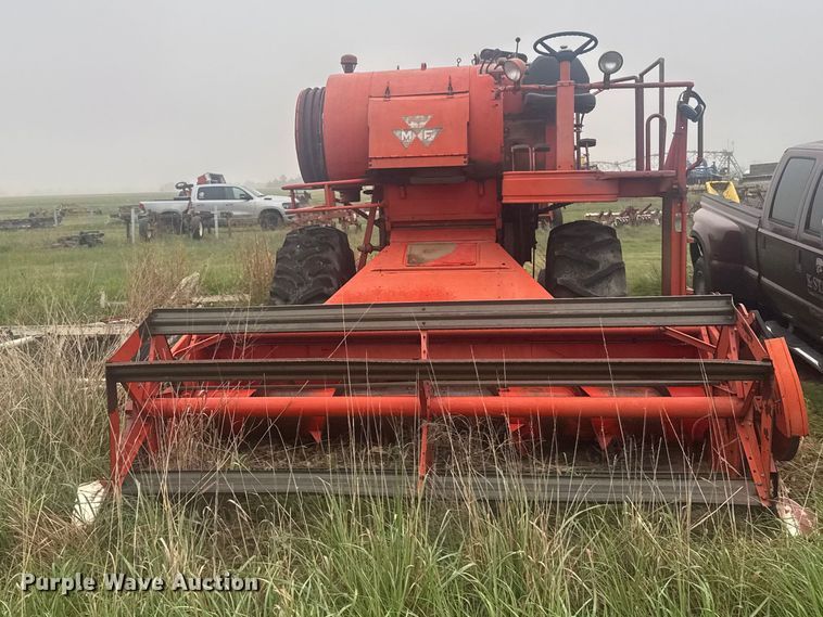 image for item EW4808 Massey-Ferguson 1167 combine