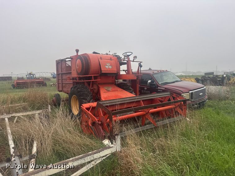 image for item EW4808 Massey-Ferguson 1167 combine