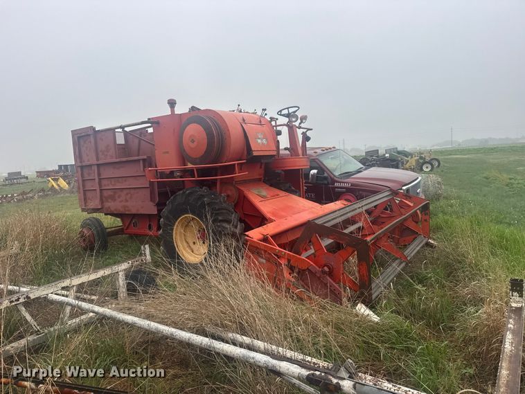 image for item EW4808 Massey-Ferguson 1167 combine