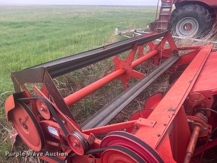 image for item EW4808 Massey-Ferguson 1167 combine