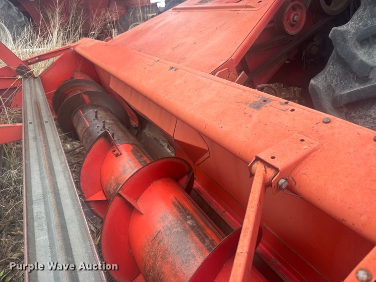 image for item EW4808 Massey-Ferguson 1167 combine