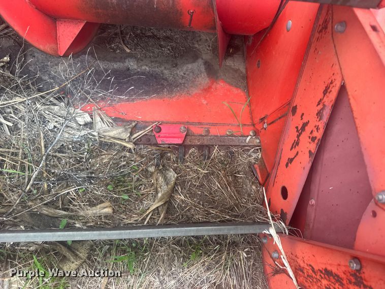 image for item EW4808 Massey-Ferguson 1167 combine