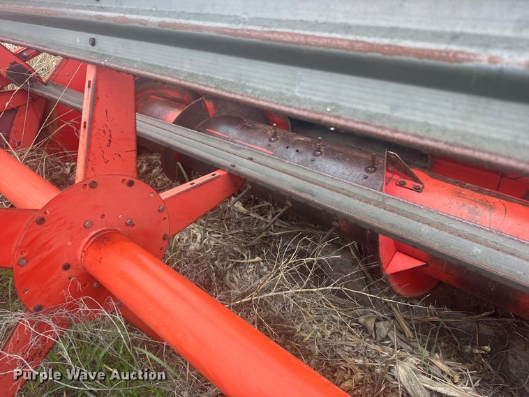 image for item EW4808 Massey-Ferguson 1167 combine