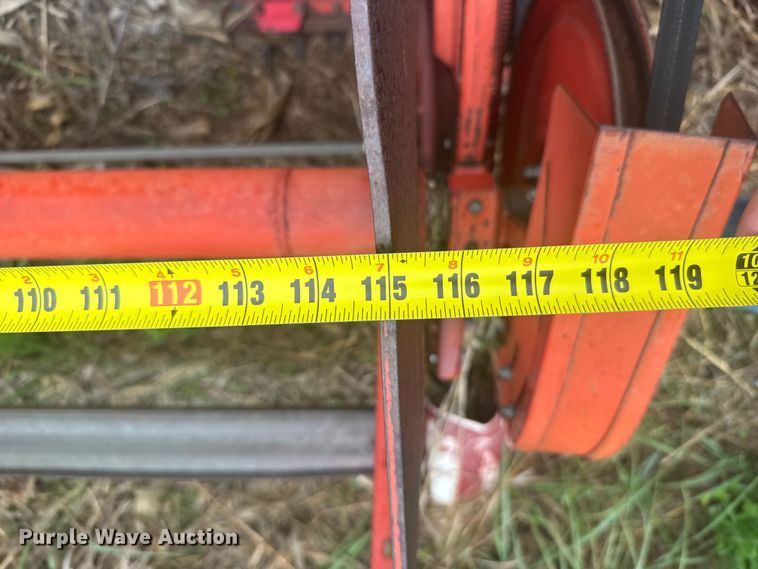 image for item EW4808 Massey-Ferguson 1167 combine