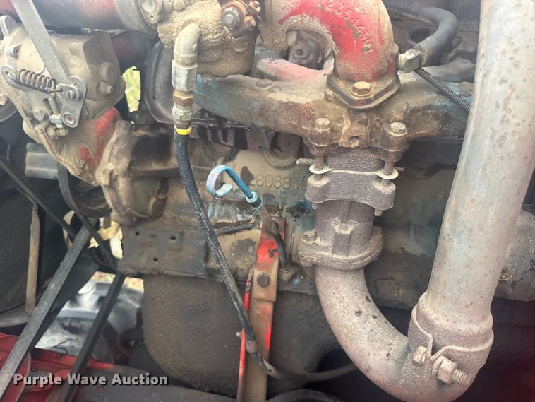 image for item EW4808 Massey-Ferguson 1167 combine