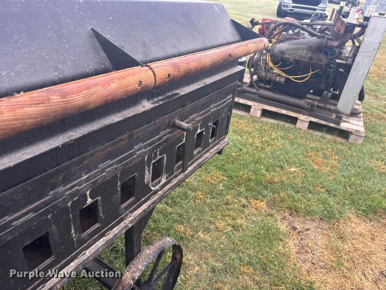 image for item EW4809 Charcoal grill