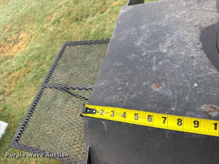 image for item EW4809 Charcoal grill