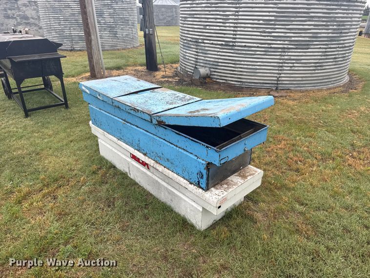 image for item EW4810 (2) tool boxes