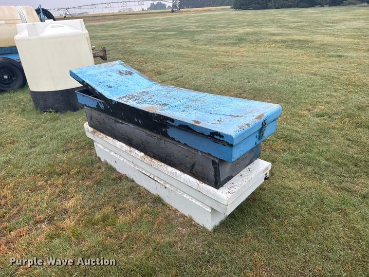 image for item EW4810 (2) tool boxes