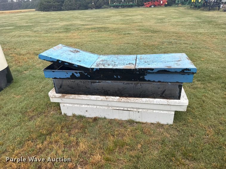 image for item EW4810 (2) tool boxes
