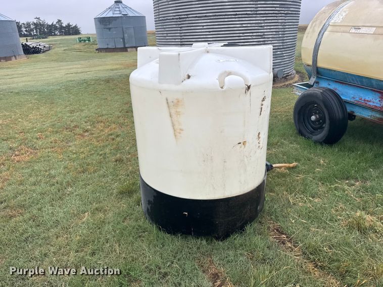 image for item EW4811 Poly tank