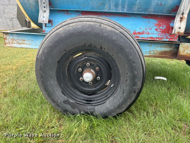 image for item EW4813 Nurse tank trailer