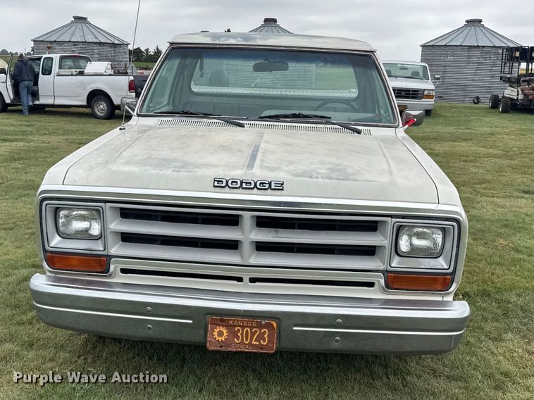 image for item EW4817 1987 Dodge D150 pickup truck