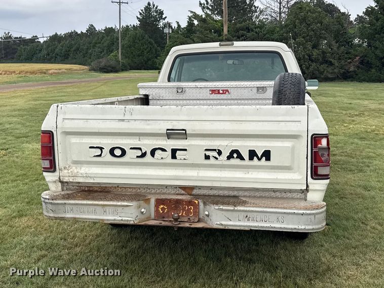 image for item EW4817 1987 Dodge D150 pickup truck
