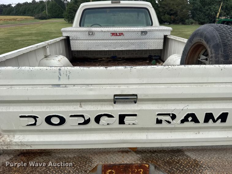 image for item EW4817 1987 Dodge D150 pickup truck