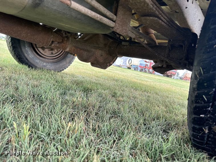 image for item EW4817 1987 Dodge D150 pickup truck