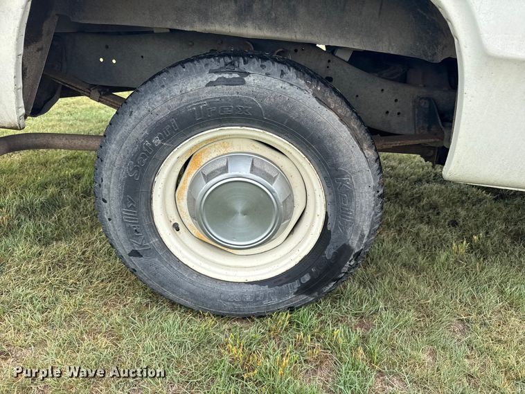 image for item EW4817 1987 Dodge D150 pickup truck