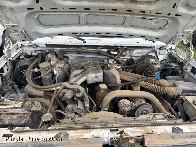 image for item EW4818 1995 Ford F150 XL pickup truck