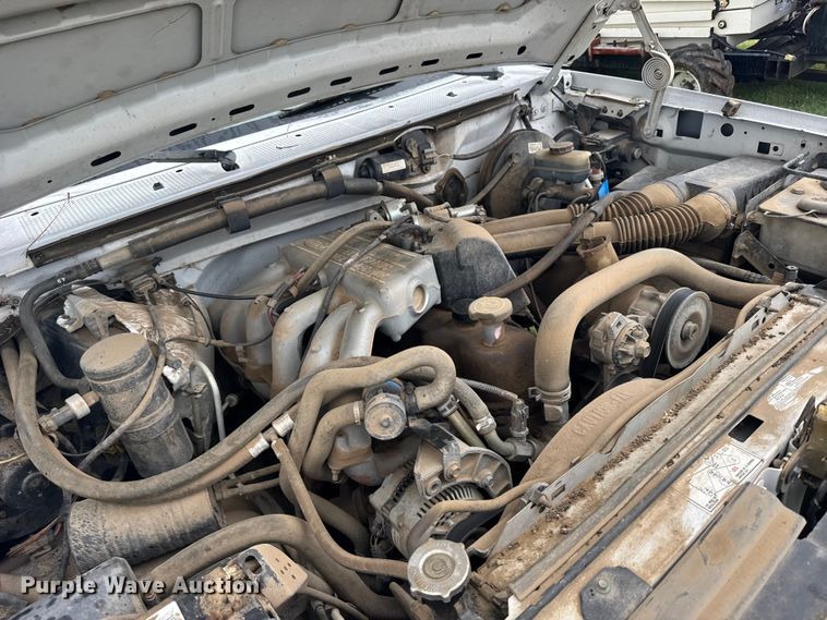 image for item EW4818 1995 Ford F150 XL pickup truck