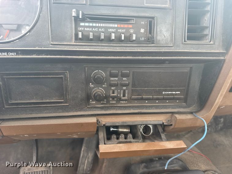 image for item EW4821 1992 Dodge Ram 350 pickup truck cab and chassis