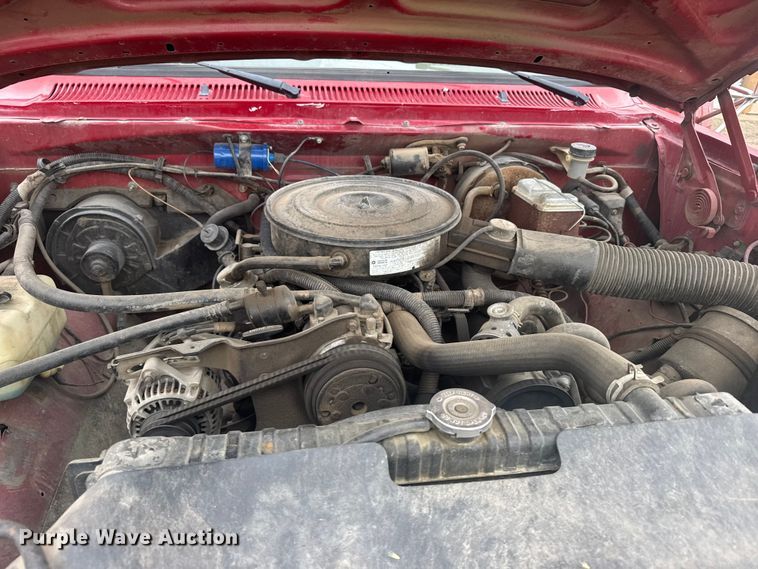 image for item EW4821 1992 Dodge Ram 350 pickup truck cab and chassis
