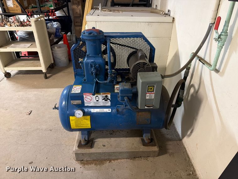 image for item EX5494 Quincy air compressor