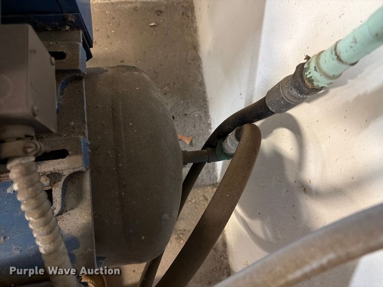 image for item EX5494 Quincy air compressor