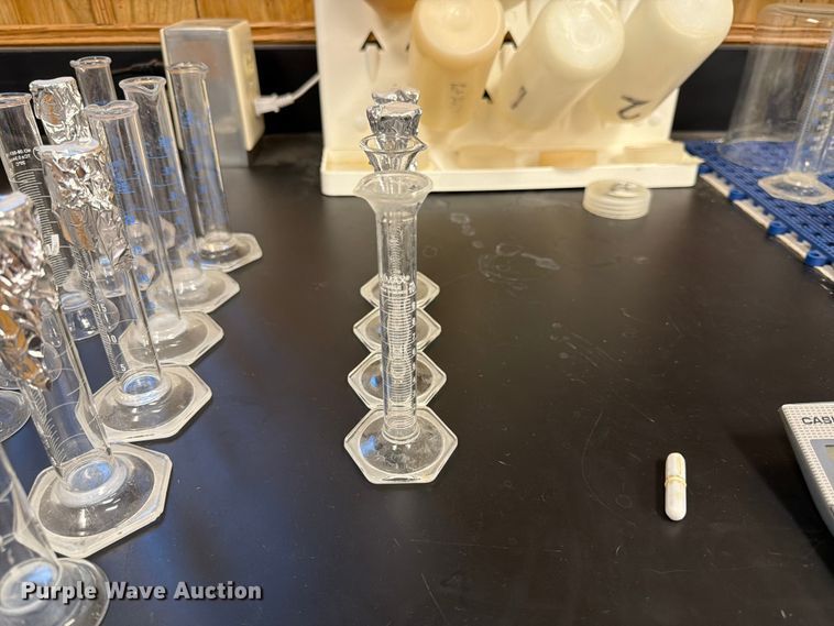 image for item EX5497 Laboratory equipment