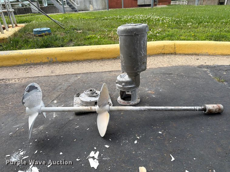 image for item EX5499 Agitator