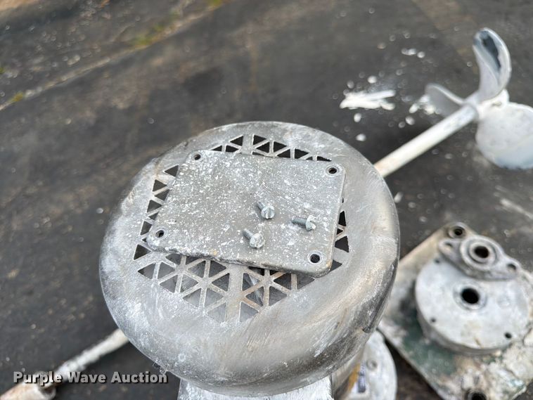 image for item EX5499 Agitator