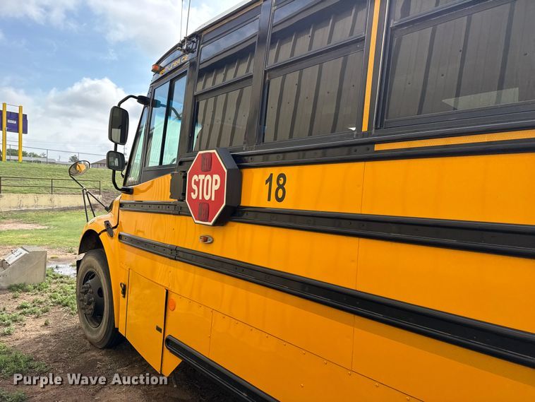 image for item FB6727 2009 Freightliner B2 school bus